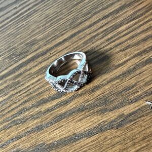Elegant Silver Ring